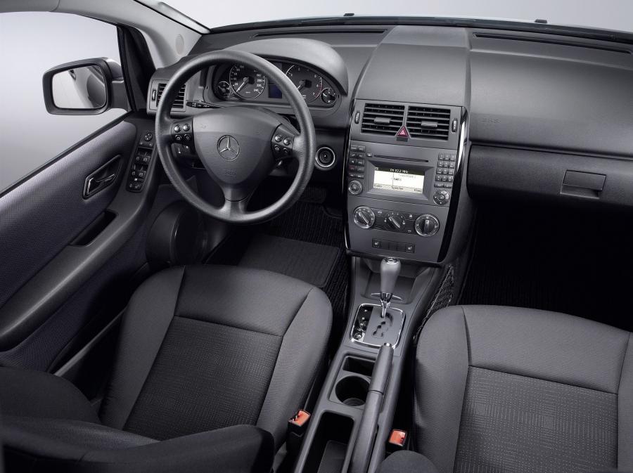  Mercedes-Benz A-Class 5-Door 2004 года  (фото 5 из 344)